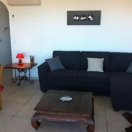 Paolina Lägenhet LʼÎle-Rousse